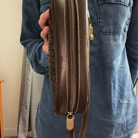 Authentic vintage Pre owned Loewe Camera bag - Picture 11 of 14